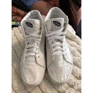 VANS High top Canvas Sneakers/ Tennis Shoes Size Men 6.5 Women 8.0 Skater